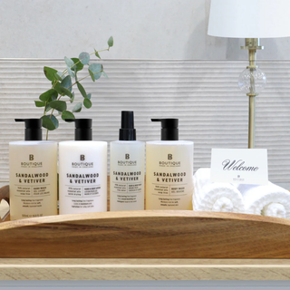 Spray pentru par & corp cu parfum de lemn de santal & vetiver, Boutique, 250 ml