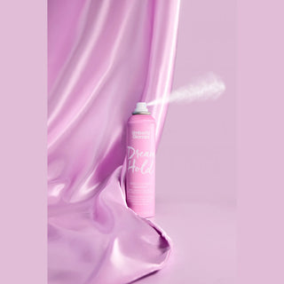 Spray fixativ rezistent la umiditate, cu efect anti-static pentru parul ondulat, Dream Hold, Umberto Giannini, 200 ml