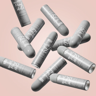 Fixativ rezistent la umiditate, cu efect anti-frizz, Weather Proof Hold, Umberto Giannini, 200 ml