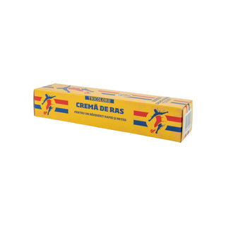 A yellow cardboard box of Felgeori Crema de Ras, featuring blue and red text and athletic figures, set against a plain white background.