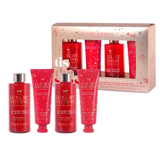 Set cadou Tis The Season, Toasted Praline & Sweet Vanilla, 100 ml Spumă de baie, 100 ml Gel de dus, 50 ml Crema pentru maini si unghii, & 50 ml Crema corp, The Luxury Bathing Company