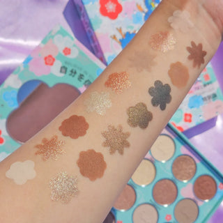 Paleta de farduri pentru pleoape Rudeko’s Adventure Stories, Chibi Manga Collection, Rude Cosmetics, 15 nuante