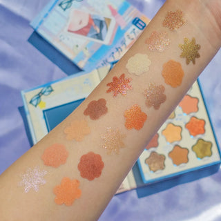 Paleta de farduri pentru pleoape A Day in Attitude Academia, Chibi Manga Collection, Rude Cosmetics, 15 nuante