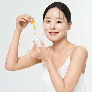 Ser antioxidant & iluminator cu acid ascorbic, Ascorbyl Glucoside, tocoferol si acid ferulic, Avea Vitamin Serum 16.5%, Avea, 20 ml