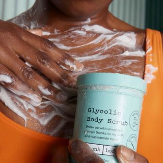 Exfoliant pentru corp Glycolic, cu AHA & niacinamida, pentru piele luminoasa, Frank Body, 250 g